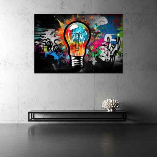 Pop Art Glühbirne in bunter Street Art und Graffiti Wandbild