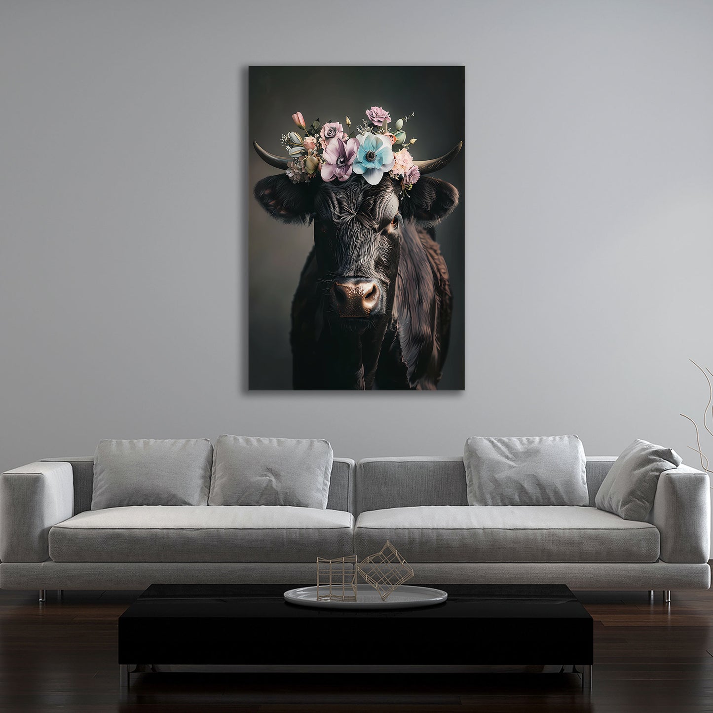 Schwarze Kuh mit Blumenkranz Wandbild
