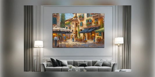 Großes Querformat-Wandbild mit italienischer Altstadt über einem grauen Sofa – Beispiel für die passende Bildgröße