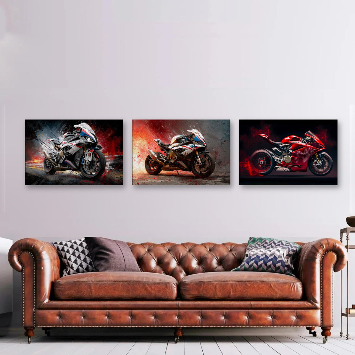 3er-Set Motorrad Speed nebeneinander an der Wand