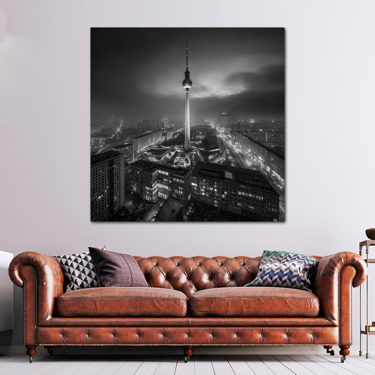 Berliner Fernsehturm schwarz weiß Skyline Nachtaufnahme Wandbild