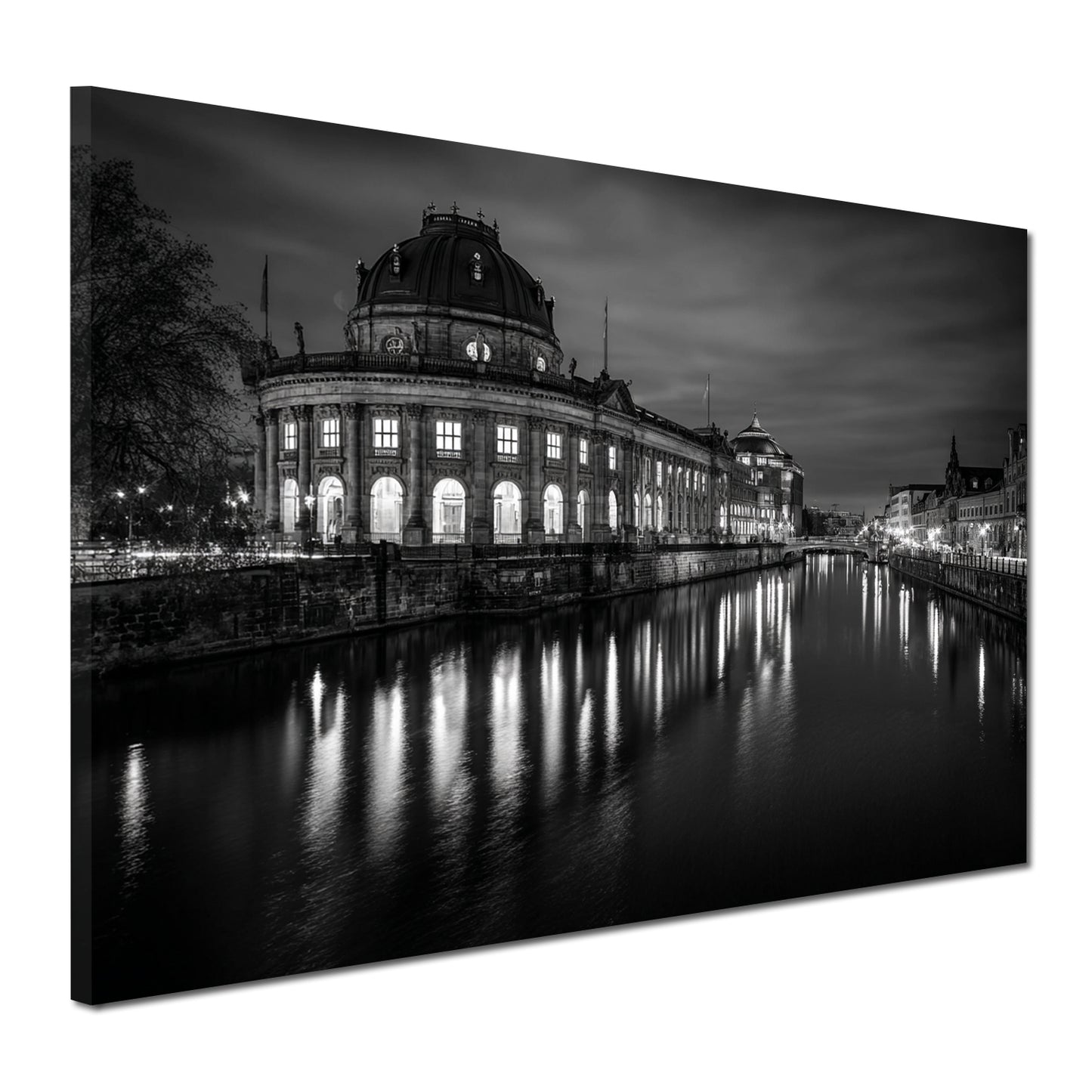 Bode Museum Berlin schwarz weiß Spiegelung bei Nacht Wandbild