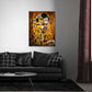 Der Kuss in goldener Ornamentkunst voller Liebe Wandbild