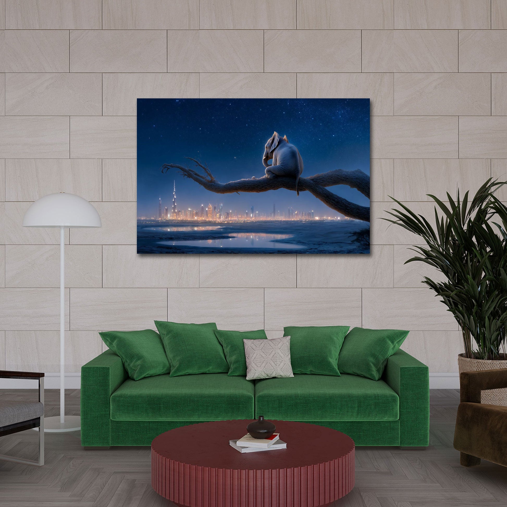 Elefant auf Ast blickt ueber leuchtende Skyline Wandbild