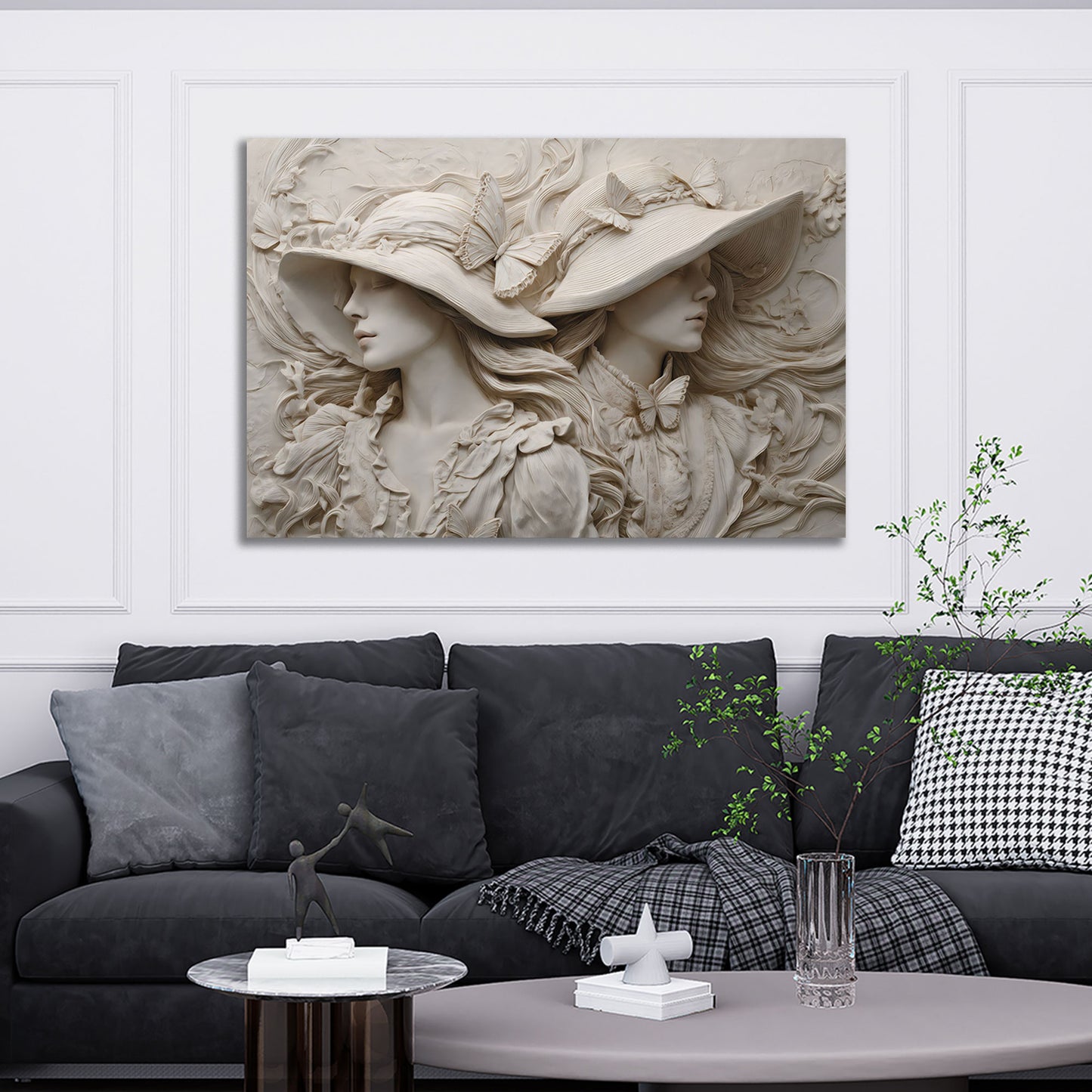 Elegante Skulptur von Frauen mit Hüten und Schmetterlingen Wandbild