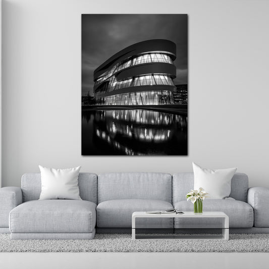 Mercedes Benz Museum Stuttgart Spiegelung schwarz weiß Wandbild