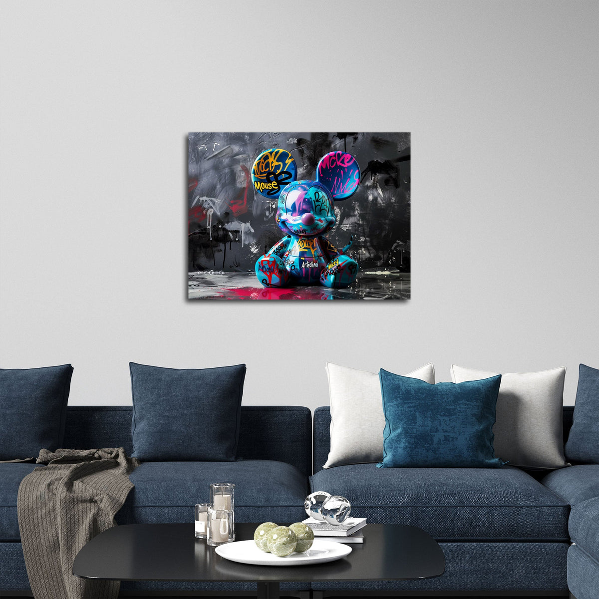 Graffiti Figuren Wandbild im Querformat an einer Wohnraumwand