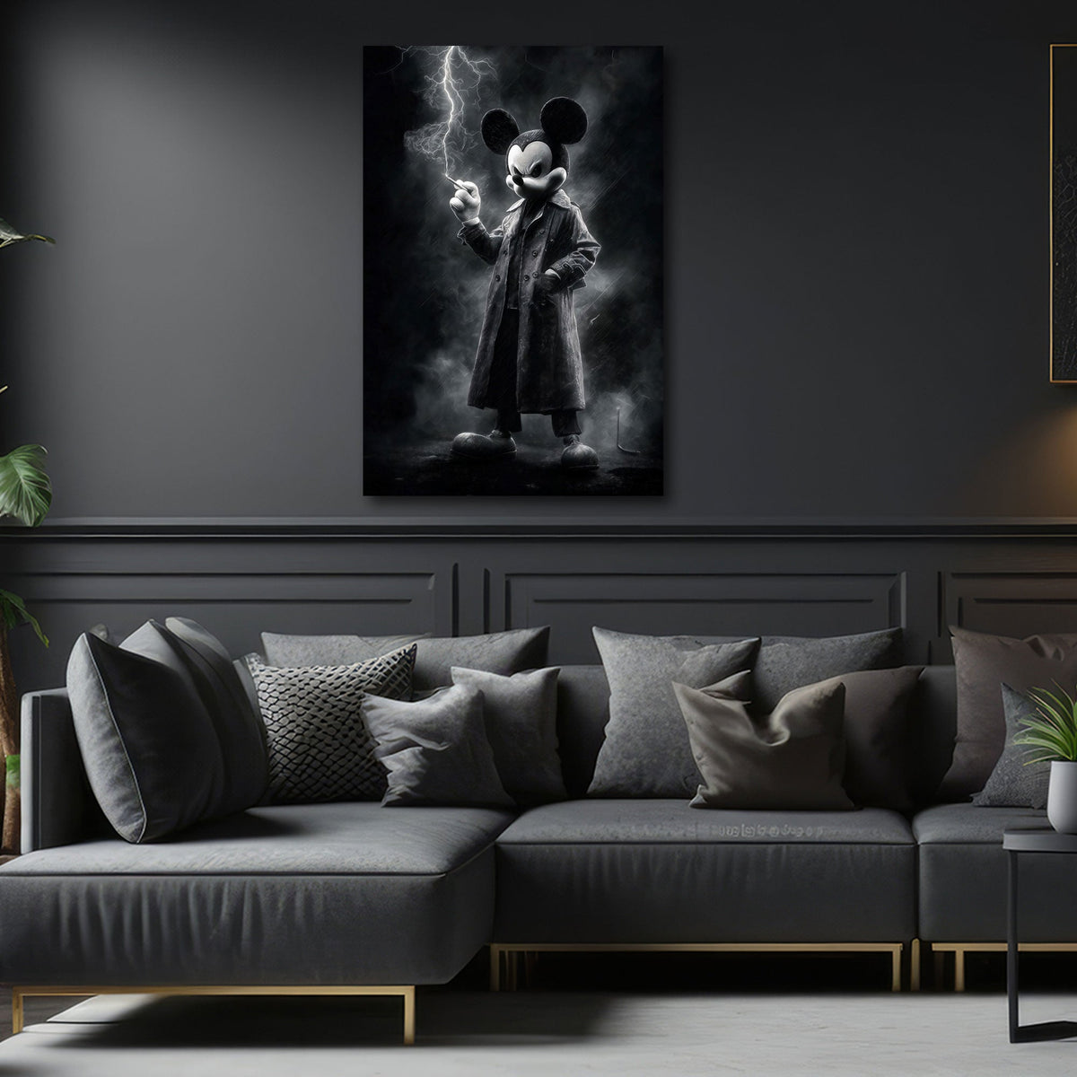 Mickey im Mantel bei Gewitter in Schwarz-Weiß Wandbild