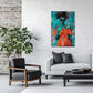 Moderne Frau mit Sonnenbrille und Cocktailglas Wandbild