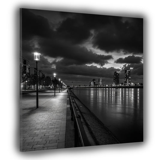 Rheinpromenade Düsseldorf schwarz weiß Abendstimmung Wandbild