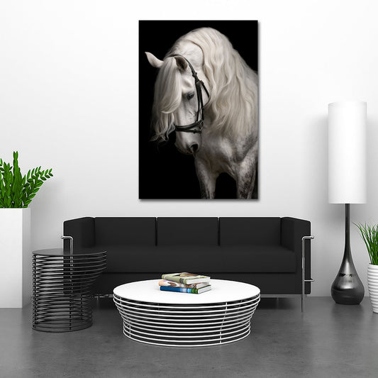 Weißes Pferd mit wallender Mähne Eleganz Wandbild